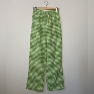 ‘Shein’ green plaid pant